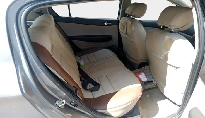 2012 Hyundai i20 MAGNA 1.2, Petrol, Manual, 30,956 km, interior