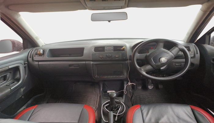 2010 Skoda Fabia CLASSIC 1.2 MPI, Petrol, Manual, 1,10,688 km, interior