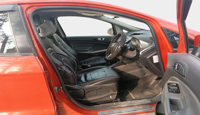 2016 Ford Ecosport TITANIUM+ 1.5L DIESEL, Diesel, Manual, 1,19,669 km, interior