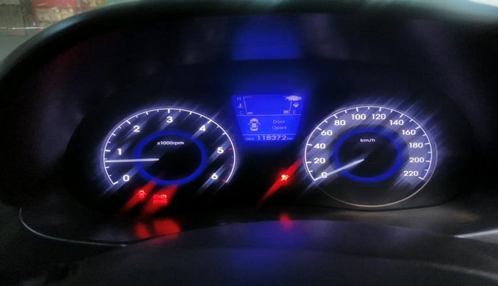 2013 Hyundai Verna FLUIDIC 1.6 CRDI SX, Diesel, Manual, 1,18,372 km, interior