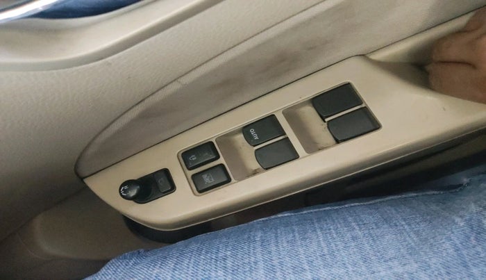 2016 Maruti Swift Dzire VDI, Diesel, Manual, 1,18,103 km, interior