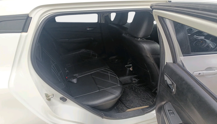 2022 Maruti Swift VXI, Petrol, Manual, 35,296 km, interior