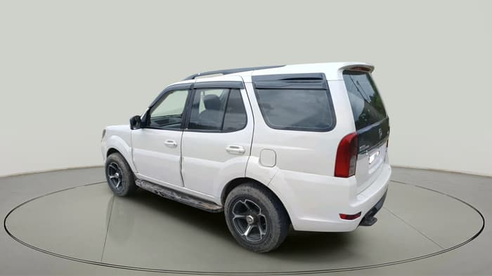 2013 Tata Safari Storme 2.2 LX 4X2, Diesel, Manual, 1,11,775 km, exterior