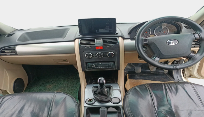2013 Tata Safari Storme 2.2 LX 4X2, Diesel, Manual, 1,11,775 km, interior