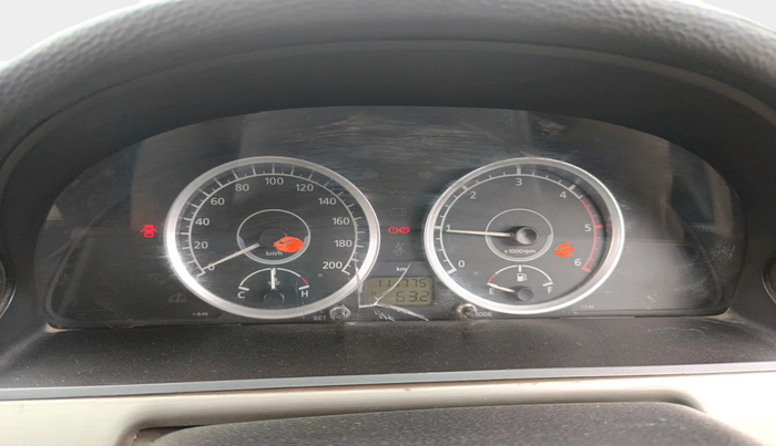 2013 Tata Safari Storme 2.2 LX 4X2, Diesel, Manual, 1,11,775 km, interior