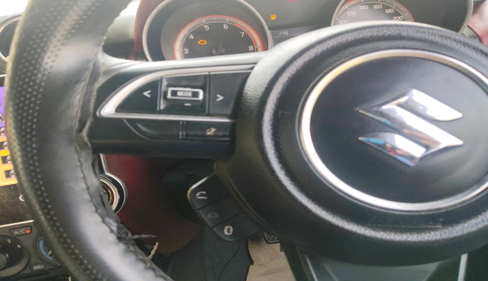 2023 Maruti Swift VXI, Petrol, Manual, 61,339 km, interior