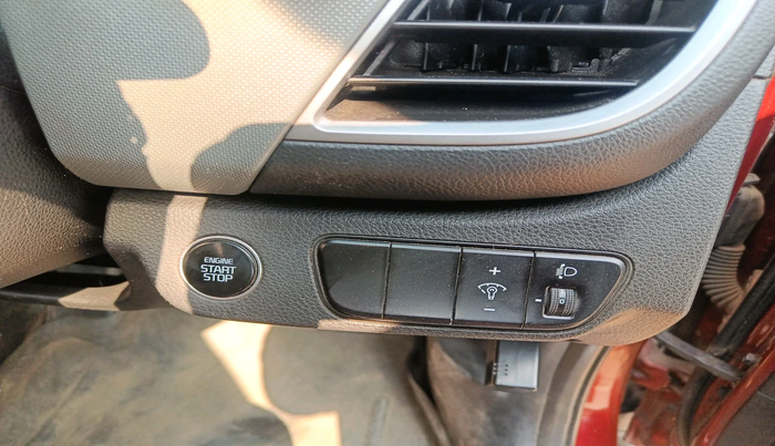 2020 KIA SELTOS HTK PLUS 1.5 DIESEL, Diesel, Manual, 1,24,000 km, interior