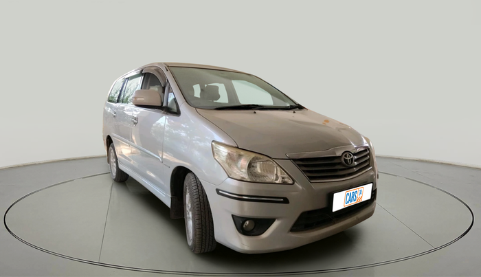 2013 Toyota Innova 2.5 VX 7 STR, Diesel, Manual, 1,75,381 km, exterior