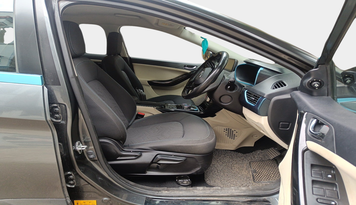 2022 Tata NEXON EV XZ PLUS, Electric, Automatic, 33,152 km, interior