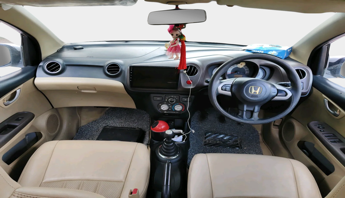 2011 Honda Brio V MT, Petrol, Manual, 1,47,102 km, interior