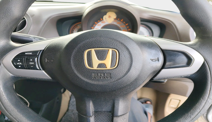 2011 Honda Brio V MT, Petrol, Manual, 1,47,102 km, interior