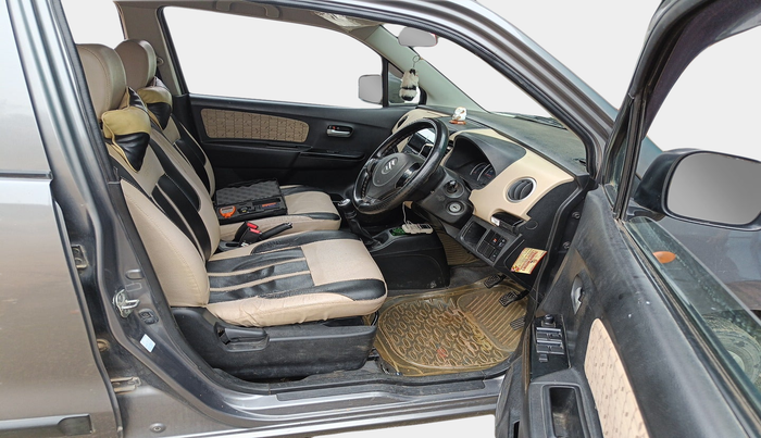 2017 Maruti Wagon R 1.0 VXI, Petrol, Manual, 83,804 km, interior