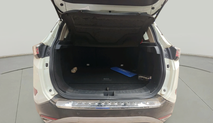 2019 Tata Harrier XZ 2.0L, Diesel, Manual, 1,39,672 km, exterior