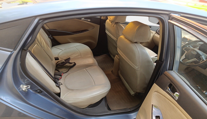 2014 Hyundai Verna FLUIDIC 1.6 CRDI SX, Diesel, Manual, 99,022 km, interior