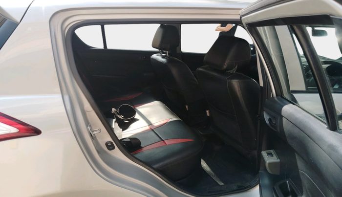 2012 Maruti Swift LXI, Petrol, Manual, 85,476 km, interior