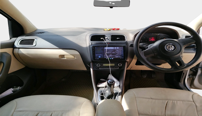 2011 Volkswagen Vento HIGHLINE DIESEL 1.6, Diesel, Manual, 1,05,874 km, interior