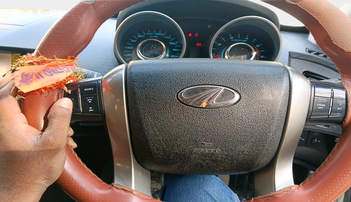 2020 Mahindra XUV500 W7, Diesel, Manual, 1,15,088 km, interior