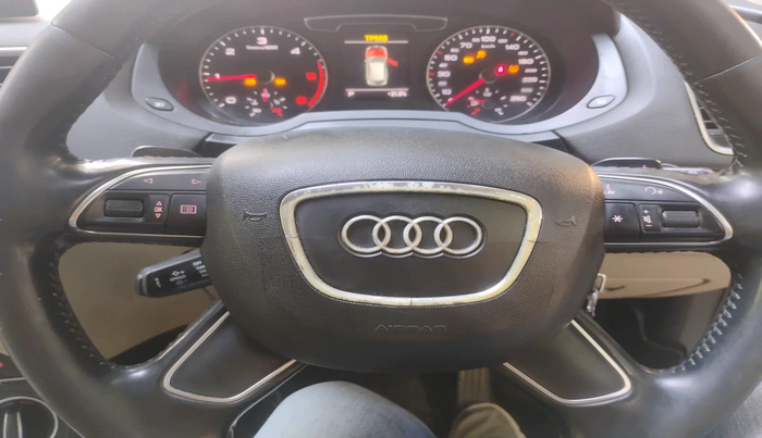 2016 Audi Q3 35 TDI Quattro, Diesel, Automatic, 1,47,957 km, interior