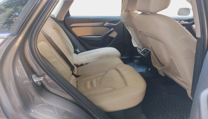 2016 Audi Q3 35 TDI Quattro, Diesel, Automatic, 1,47,957 km, interior