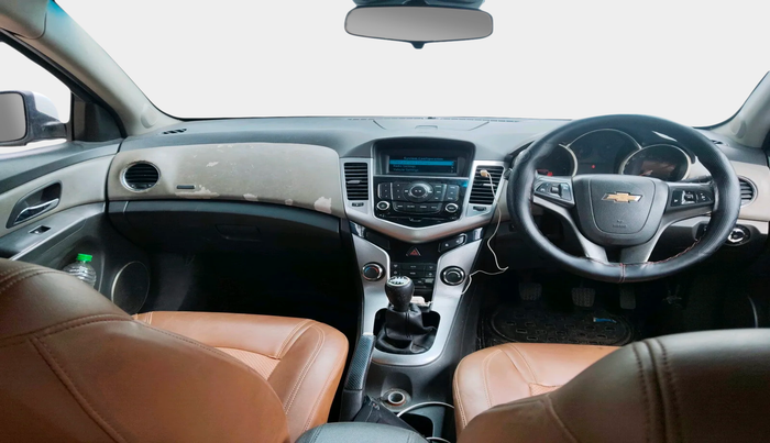 2010 Chevrolet Cruze LTZ, Diesel, Manual, 1,04,000 km, interior