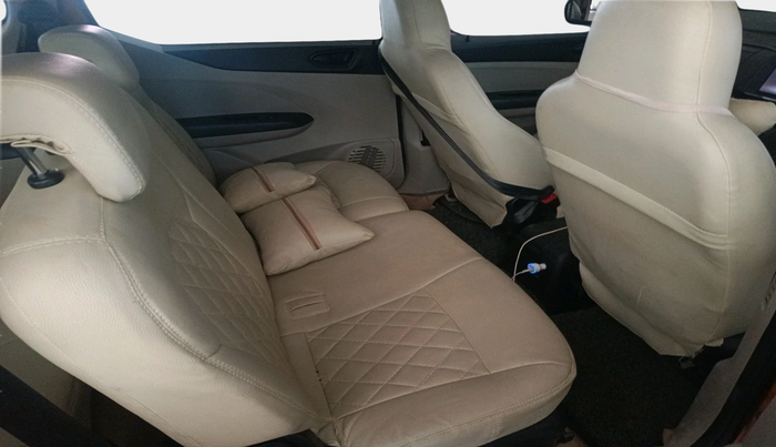 2020 Renault TRIBER RXT, Petrol, Manual, 31,727 km, interior