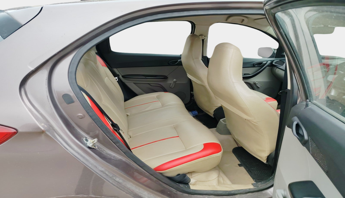 2016 Tata Tiago XE DIESEL, Diesel, Manual, 96,000 km, interior