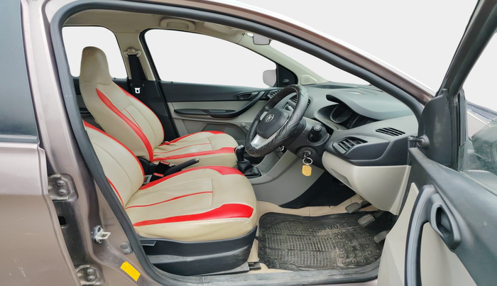 2016 Tata Tiago XE DIESEL, Diesel, Manual, 96,000 km, interior