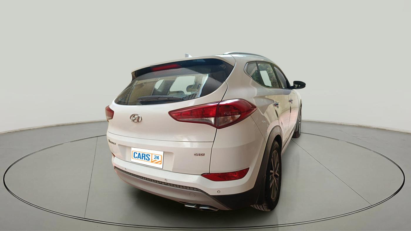 2018 Hyundai Tucson 2WD AT GL DIESEL
, Diesel, Automatic, 1,16,007 km, exterior