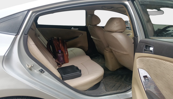 2011 Hyundai Verna FLUIDIC 1.6 VTVT SX, Petrol, Manual, 73,555 km, interior