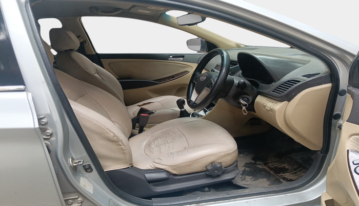 2011 Hyundai Verna FLUIDIC 1.6 VTVT SX, Petrol, Manual, 73,555 km, interior