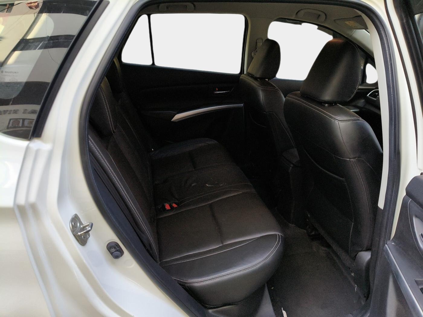 2020 Maruti S Cross ALPHA AT1.5, Petrol, Automatic, 64,000 km, interior