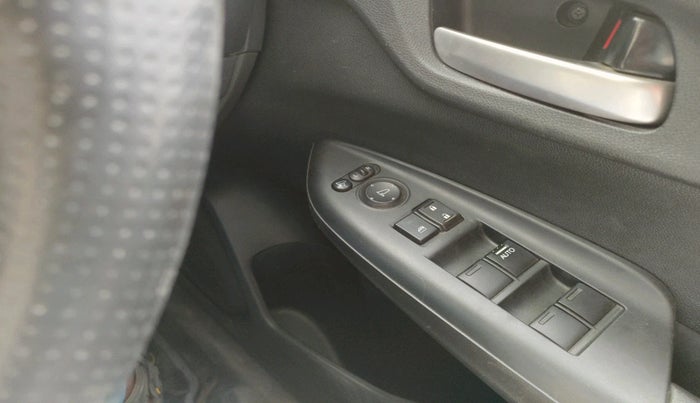 2018 Honda WR-V 1.5L I-DTEC VX MT, Diesel, Manual, 87,686 km, interior