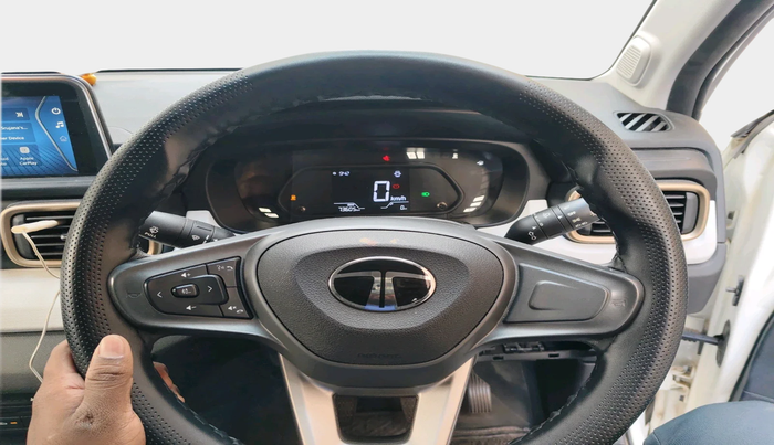 2024 Tata PUNCH ACCOMPLISHED DAZZLE SUNROOF CNG MT, Petrol, Manual, 73,605 km, interior