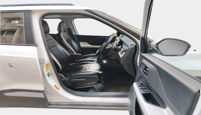 2024 Tata PUNCH ACCOMPLISHED DAZZLE SUNROOF CNG MT, Petrol, Manual, 73,605 km, interior