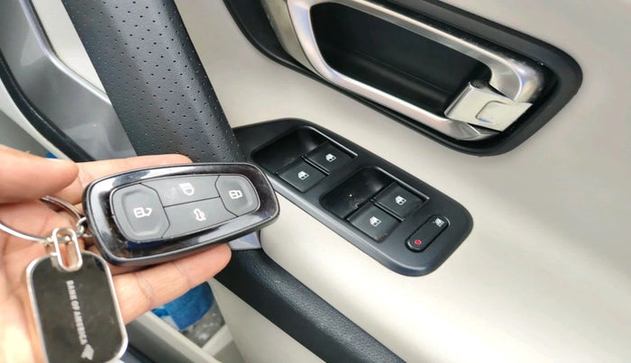 2021 Tata Safari XZ PLUS, Diesel, Manual, 51,005 km, interior