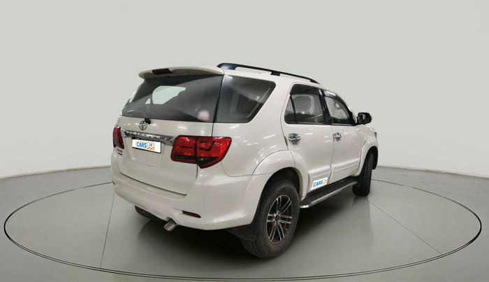 2013 Toyota Fortuner 3.0 4X2 AT, Diesel, Automatic, 48,435 km, exterior