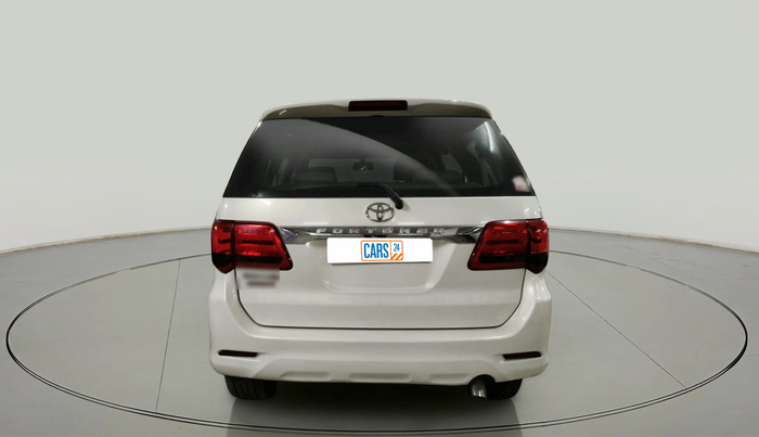 2013 Toyota Fortuner 3.0 4X2 AT, Diesel, Automatic, 48,435 km, exterior