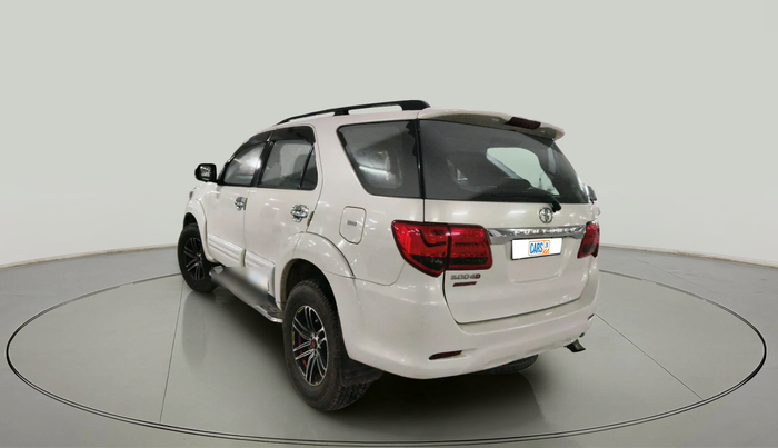 2013 Toyota Fortuner 3.0 4X2 AT, Diesel, Automatic, 48,435 km, exterior