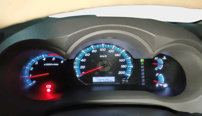 2013 Toyota Fortuner 3.0 4X2 AT, Diesel, Automatic, 48,435 km, interior