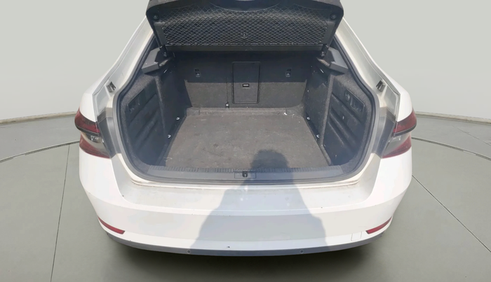 2021 Skoda Superb SPORTLINE AT, Petrol, Automatic, 1,15,573 km, exterior