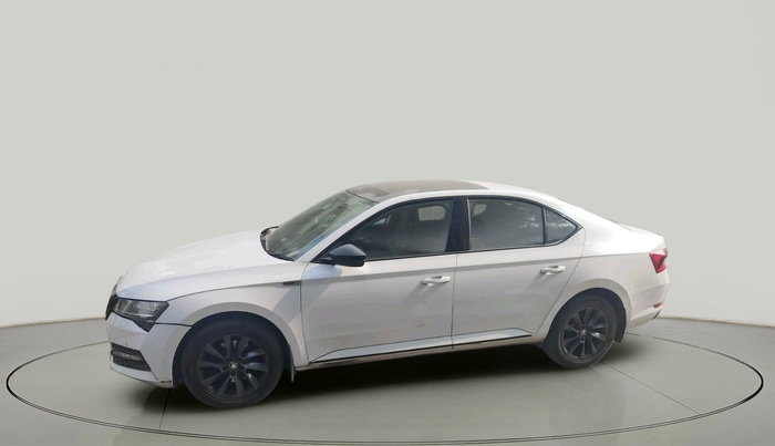 2021 Skoda Superb SPORTLINE AT, Petrol, Automatic, 1,15,573 km, exterior