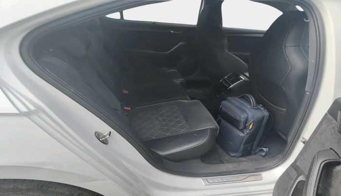2021 Skoda Superb SPORTLINE AT, Petrol, Automatic, 1,15,573 km, interior
