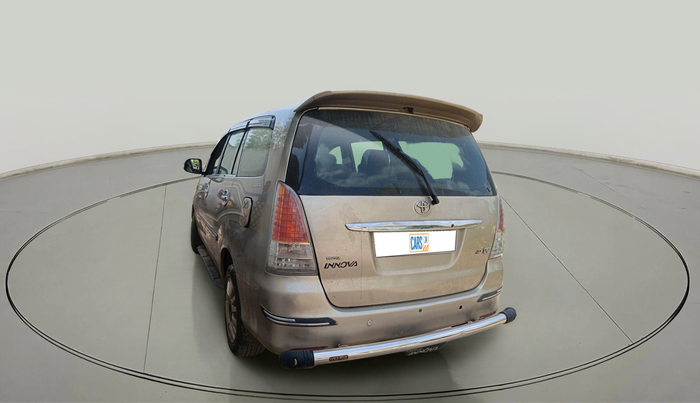 2011 Toyota Innova V 2.5 7 STR, Diesel, Manual, 1,12,838 km, exterior