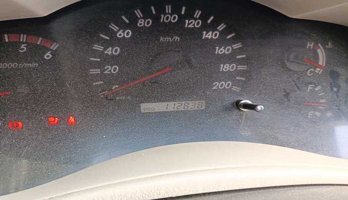 2011 Toyota Innova V 2.5 7 STR, Diesel, Manual, 1,12,838 km, interior