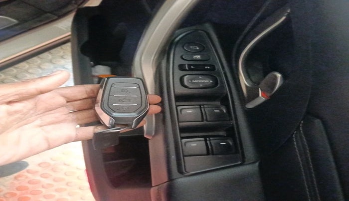 2019 Mahindra XUV500 W11 AT, Diesel, Automatic, 84,698 km, interior