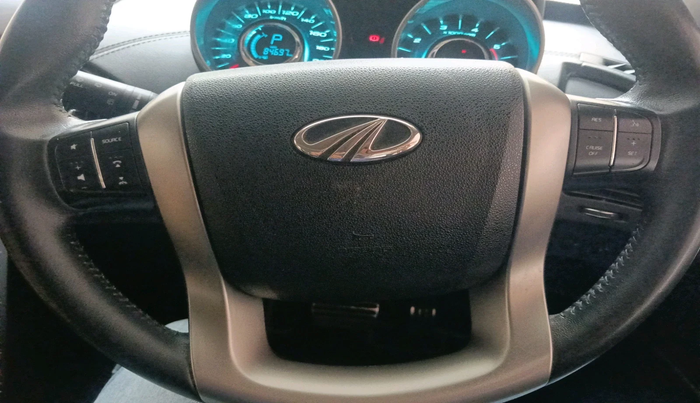 2019 Mahindra XUV500 W11 AT, Diesel, Automatic, 84,698 km, interior