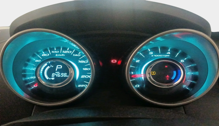 2019 Mahindra XUV500 W11 AT, Diesel, Automatic, 84,698 km, interior