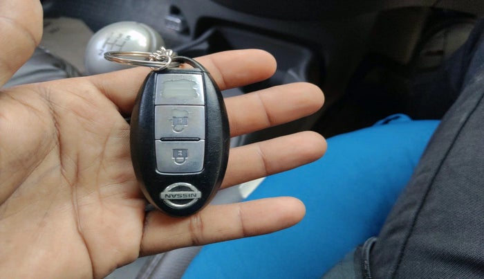 2011 Nissan Micra XV PREMIUM DIESEL, Diesel, Manual, 1,15,844 km, interior