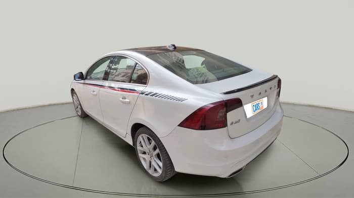 2018 Volvo S60 Momentum D4, Diesel, Automatic, 61,054 km, exterior