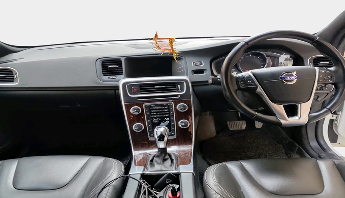 2018 Volvo S60 Momentum D4, Diesel, Automatic, 61,054 km, interior